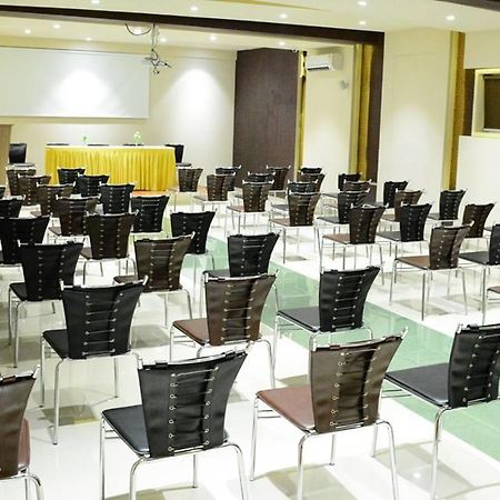 Hotel Ramkrishna Executive Barsi Exterior foto